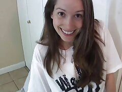 Piccolo Tit GF Stacy Cruz cums mentre ottenere vecchie pelose si masturbano leccato